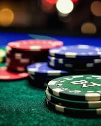 Pengguna menjelajahi kategori olahraga dan kasino di platform gt4d